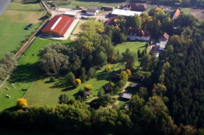 Heidegut Eschede Reitsportanlage und Feriendorf